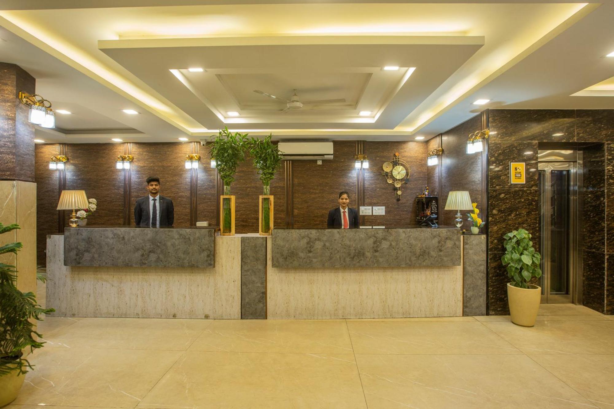 Hotel Prithvi-Raj Near Delhi Airport Neu-Delhi Exterior foto