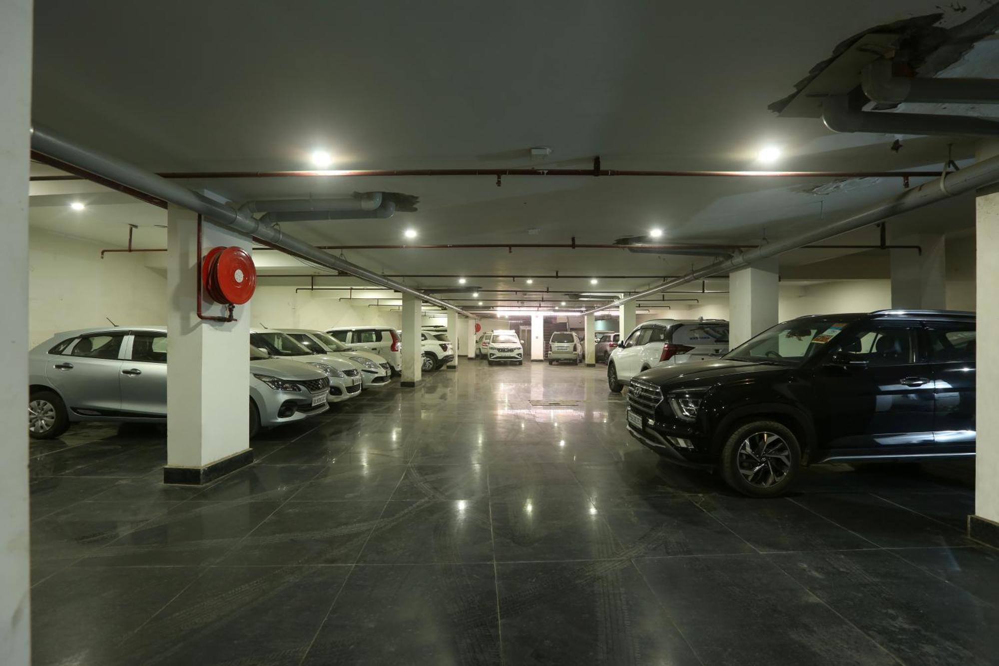 Hotel Prithvi-Raj Near Delhi Airport Neu-Delhi Exterior foto